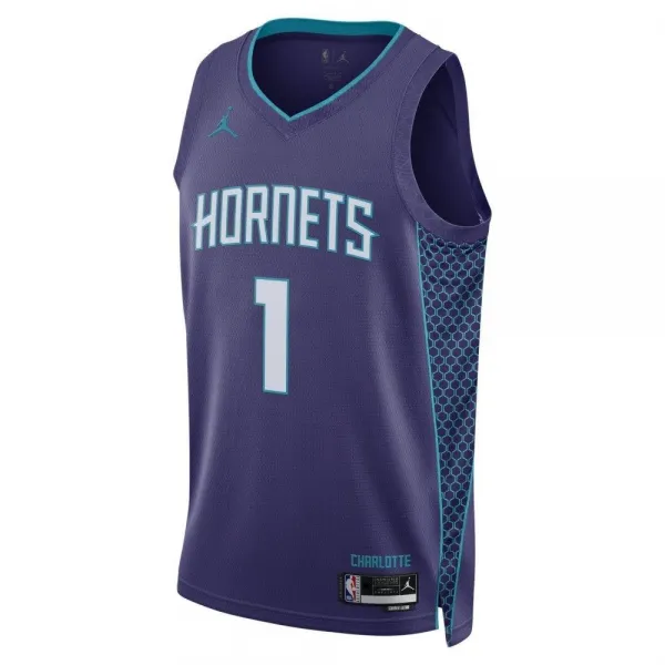 Camiseta LaMelo Ball con Charlotte Hornets Jordan Statement Edition vista frontal